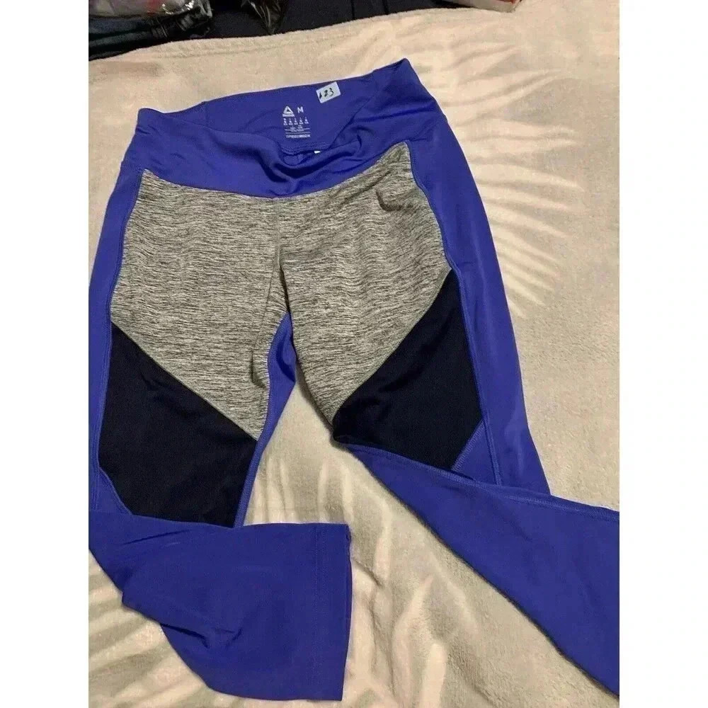NWTReebok Leggings Womens Med SpeedWick Black White Pull On Cropped Logo Stretch